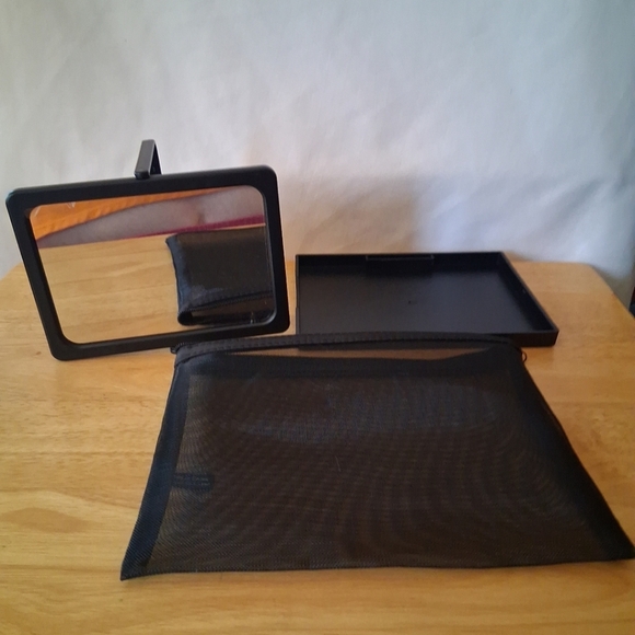 Womans Cosmetic Mirror - Picture 5 of 5